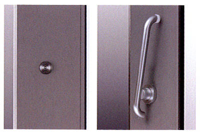 左：鍵は標準装備 右：オプションのてこ式ハンドル（重量用）