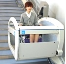 車いす用階段昇降機JD ESCAL