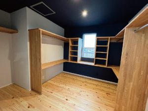 施主の要望に合わせて造作した棚