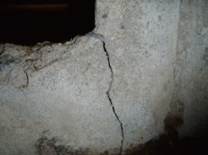 基礎のひび割れ