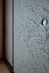 襖はピュアモリスのウィローボウで張替え