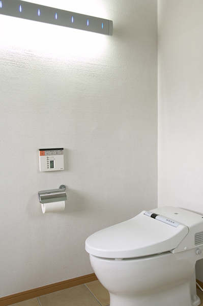 嫌な臭いや家具などから揮発する化学物質を吸着し、再放出しない特質を持つ。100％自然素材なのでシックハウス対策にも最適。