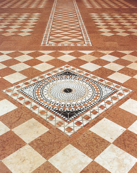 エントランスのアクセントに高級感のある大理石は最適。