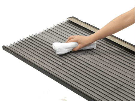 簡単に取り外しできるため、外しての清掃が可能。