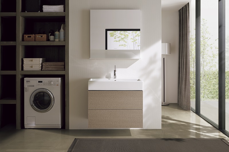 品番：DV8001-11 ￥233,000（税抜） サイズ：W800×D470×H677mm
※写真掲載品のカシミアオークの他、バサルトマット・ホワイトグロスの計3色を展開