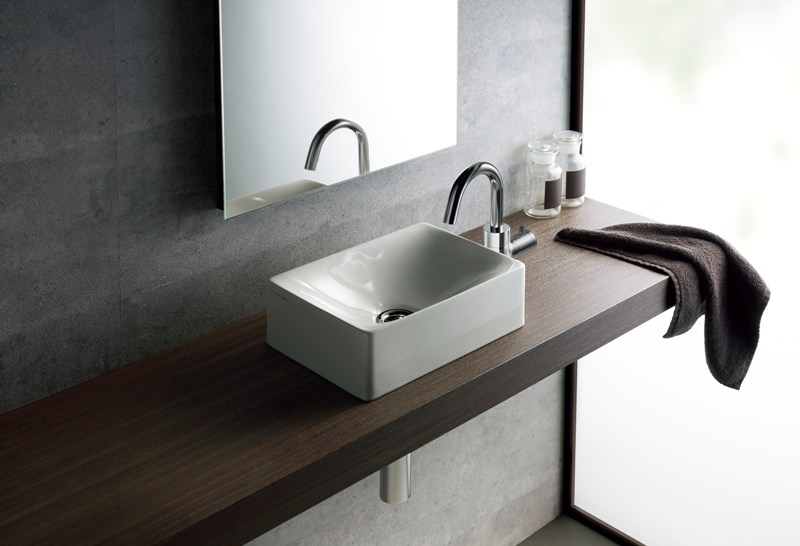 SOFTシリーズ　手洗器
品番：SB1503 寸法：W300×D220×H100
価格：58,300(税抜）