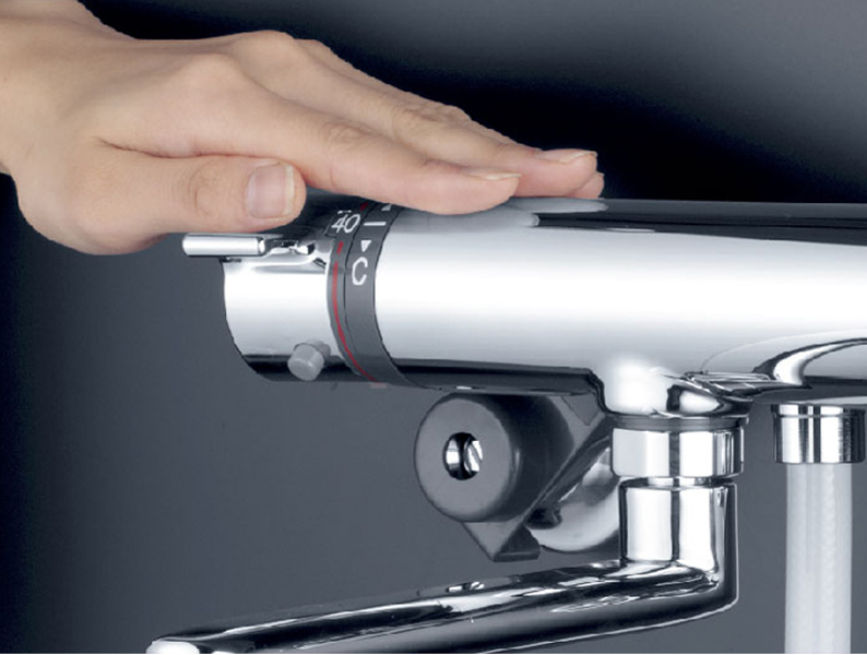 触れても熱くない安心設計ボディ