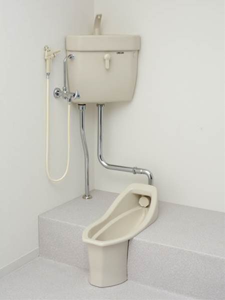 DX-260W/N（隅付型和式便器）
手洗付、洗浄ノズル付　
定価179,500円