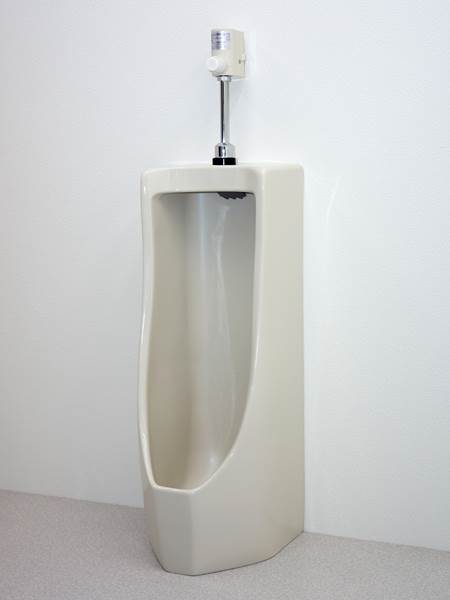 LU-170F　防寒ヒーター付
定価112,500円 水洗化対応小便器