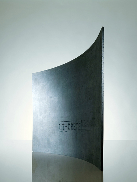 最小半径1.8mまでの曲面の施工が現場で可能である。