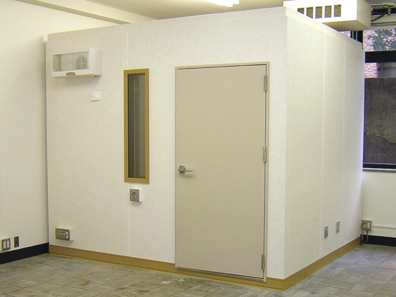 納入事例　心理実験室　T大学研究室