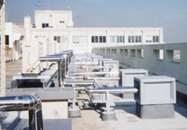 ハト小屋をユニット化したことで型枠がいらず、工期工程の短縮が図られ、現場での廃材の撤廃にも貢献。