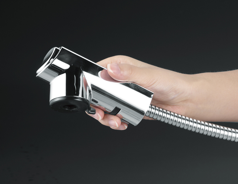 便利なシャワー引出し式