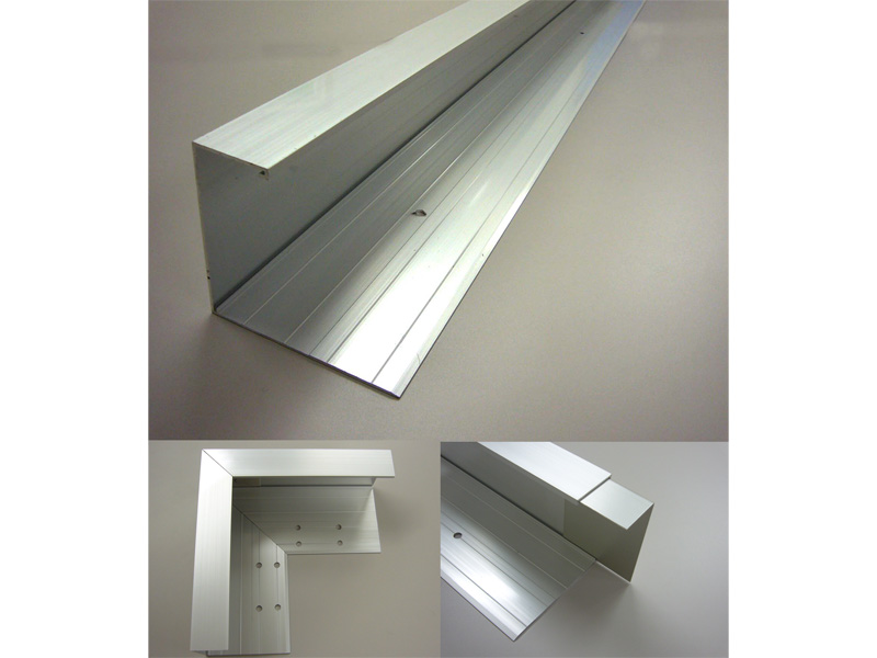 「ツルパワーガード」 返し付きの金属板でツル植物の伸長方向をコントロール。換気口や窓まわりに最適。