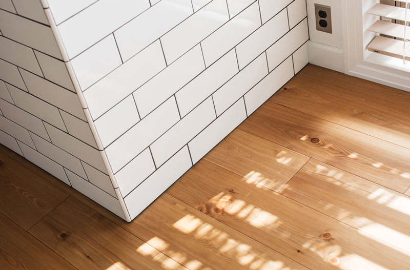 樹種：ラーチ（カラマツ）カラー：特注色　仕上げ：オイル&ワックス　サイズ：T15×W190×L1820（mm） 