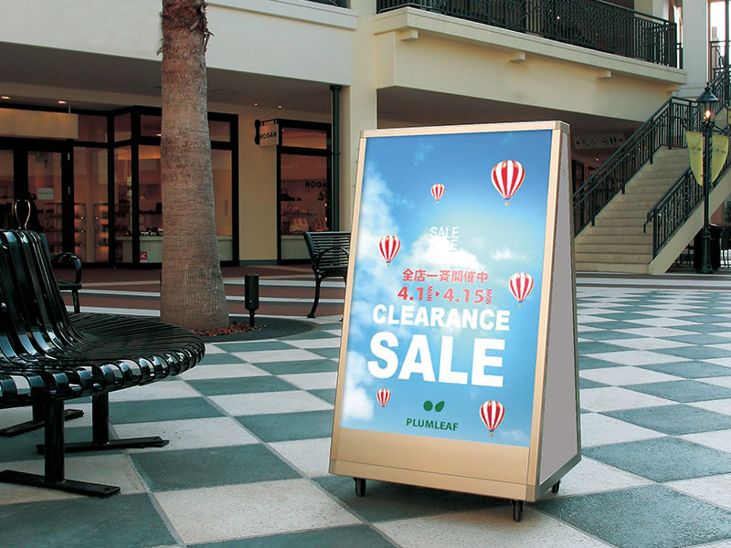 台形ライトサイン　DSS-70L
上下にLEDモジュールがついており、表示面をムラなく照らします。