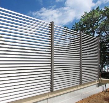 両端固定式ルーバー ウイングシェードの詳細