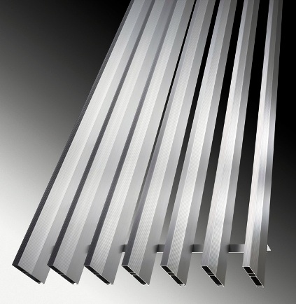 大型タイプを新発売。見付け寸法は50mm、見込み寸法は200mm/250mm/300㎜の3種類を用意。