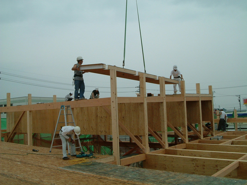 6インチパネルでは水平スパン5m以上飛ばすことが可能な強度を持つ