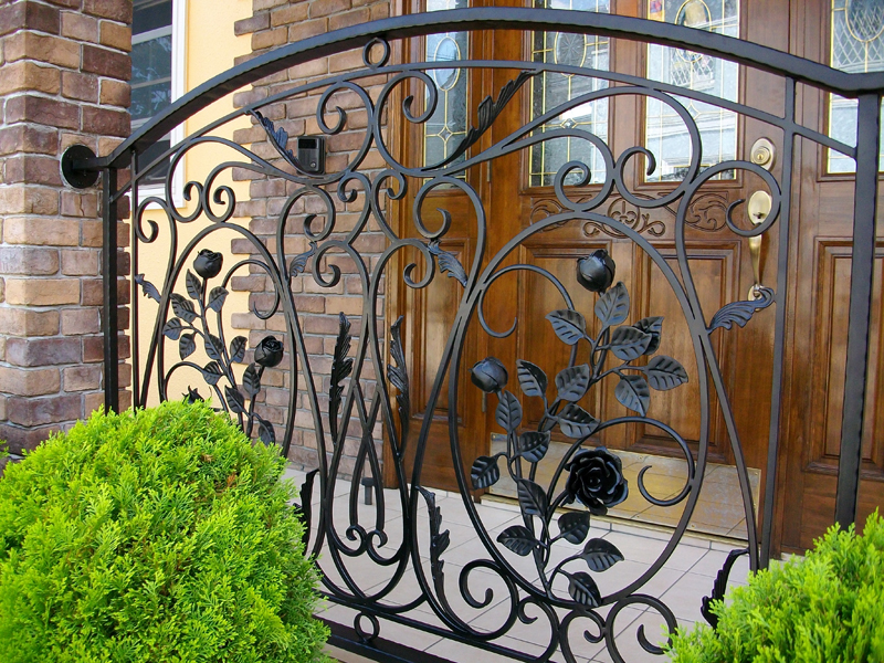 ロートアイアン製フェンスの詳細