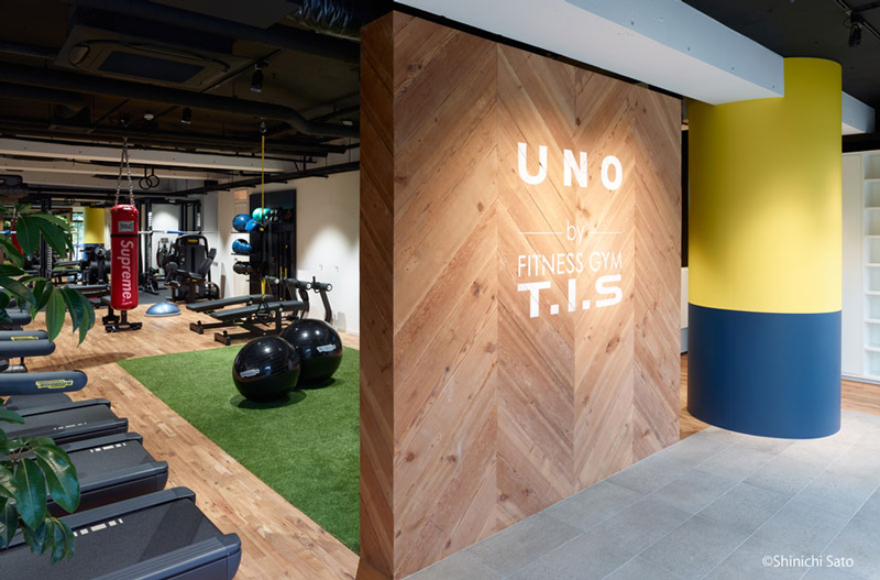 オールドボードは使用されていた環境により色・風合いが異なる。詳細は要問い合わせ。