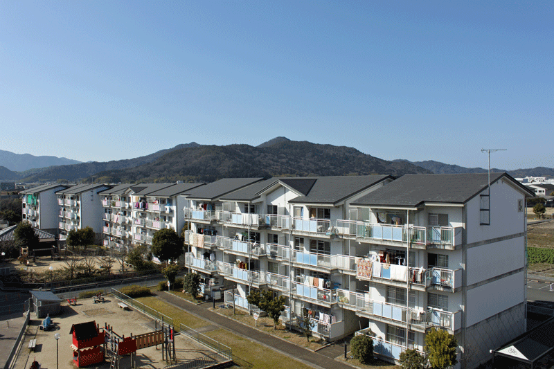 集合住宅の使用例（改修工事カバー工法）