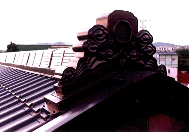 和風鬼飾りなどのオプションを取り揃えている。