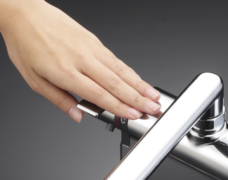 触れても熱くない安心設計ボディ