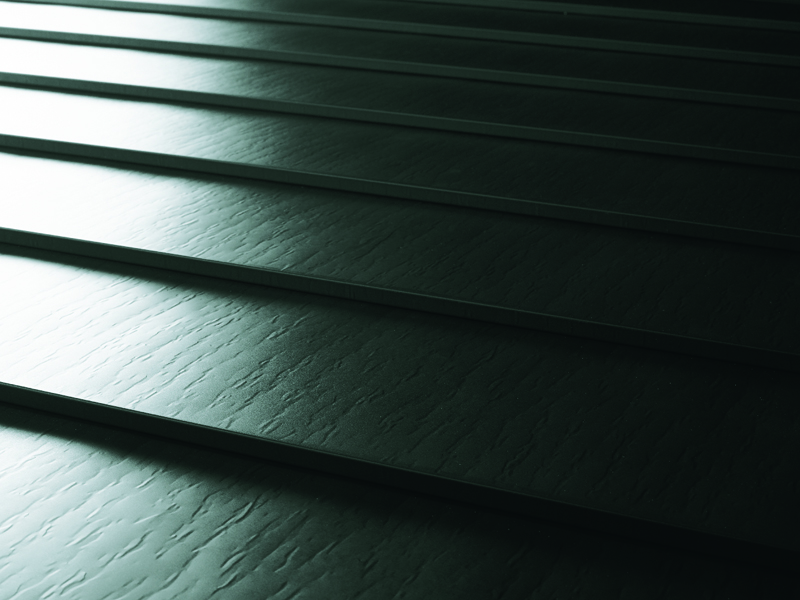 横暖ルーフαプレミアムS
・厚さ(最大)17mm
・働き幅260mm
・長さ2,960mm
［塗膜変褪色20年保証］
［塗膜20年保証］［赤錆20年保証］
［穴あき25年保証］