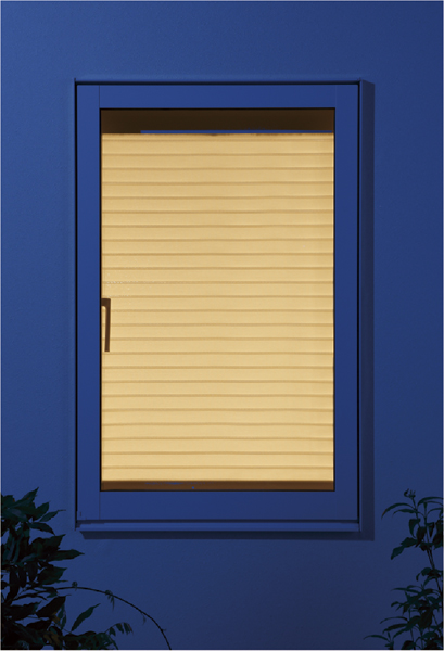 夜間　スラット全閉した場合（外観）