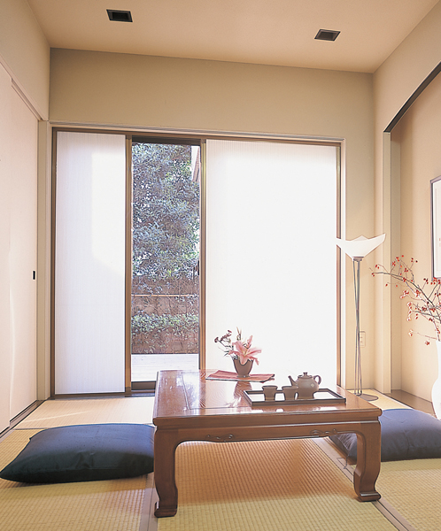 テラス窓などの大開口に適した障子タイプ