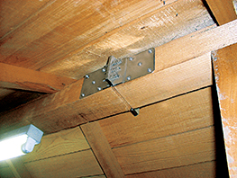 制震プレートSTV施工例