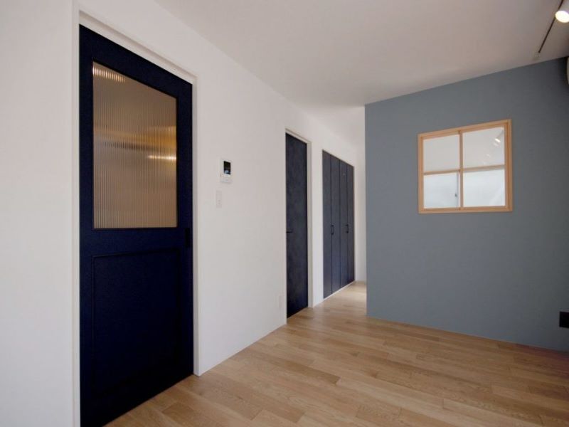 ＜施工例：R＆Bミルフィウッド　オーク＞
はっきりとした木目で自然なイメージが出せるオークは飽きのこない床材として人気。