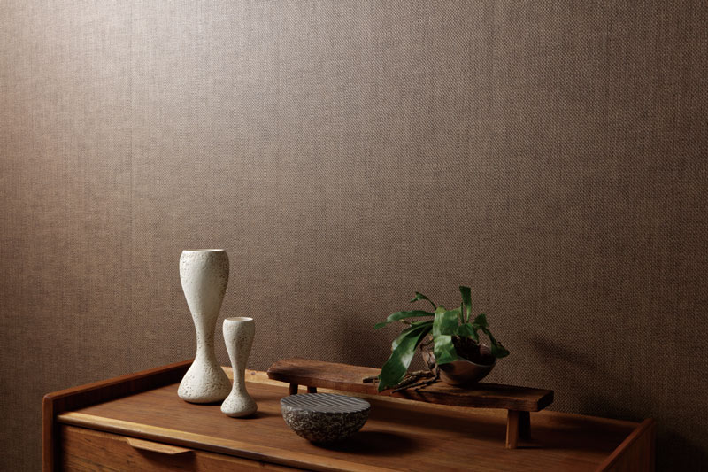 息吹/NR8101~NR8116
コンセプトは「場所を選ばないシンプルさと、使いやすさ」。
麻糸を使ったナチュラルな壁紙。シンプルな織物で、場所を選ばず、色の組み合わせを楽しむことができる。