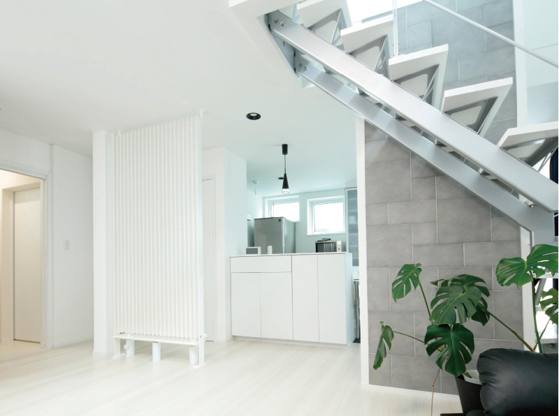 地中熱ヒートポンプで作り出す冷温水は、ファンコイルユニットなどのほか、冷温水ふく射パネルとの組み合わせに最適。