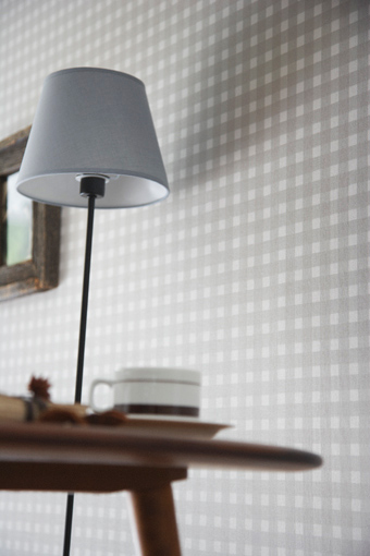 ギンガムチェック/MCR104
ギンガムチェックは柔らかな色彩で優しい雰囲気を作ることができる。部分的なアクセント使いに最適。